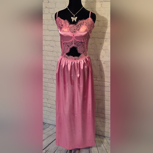TACH Pink Lace Chemise - Picture 1 of 13